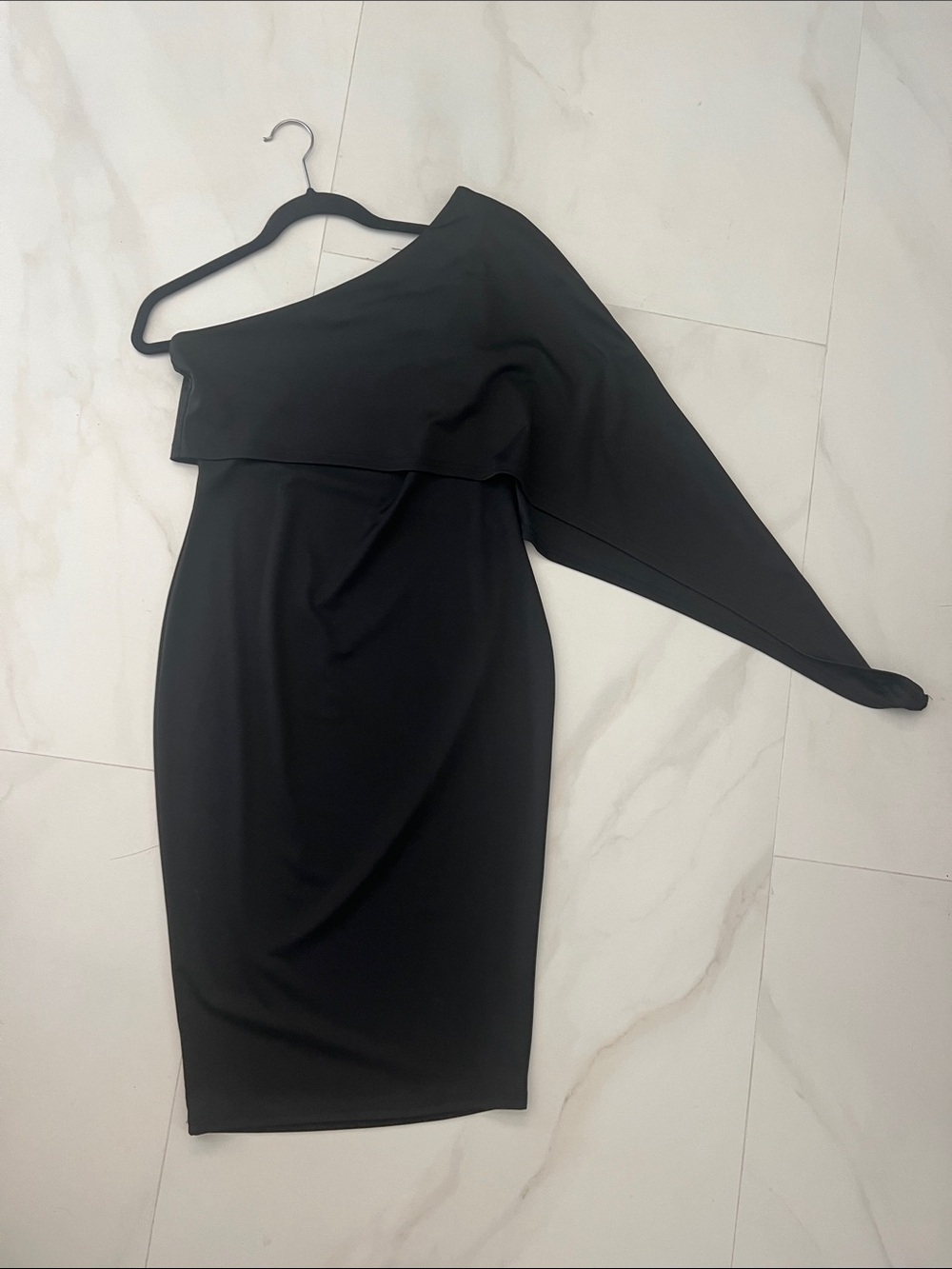 One-Shoulder Black Cocktail Dress